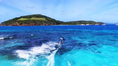 Kitesurf en Catamaran aux Grenadines !