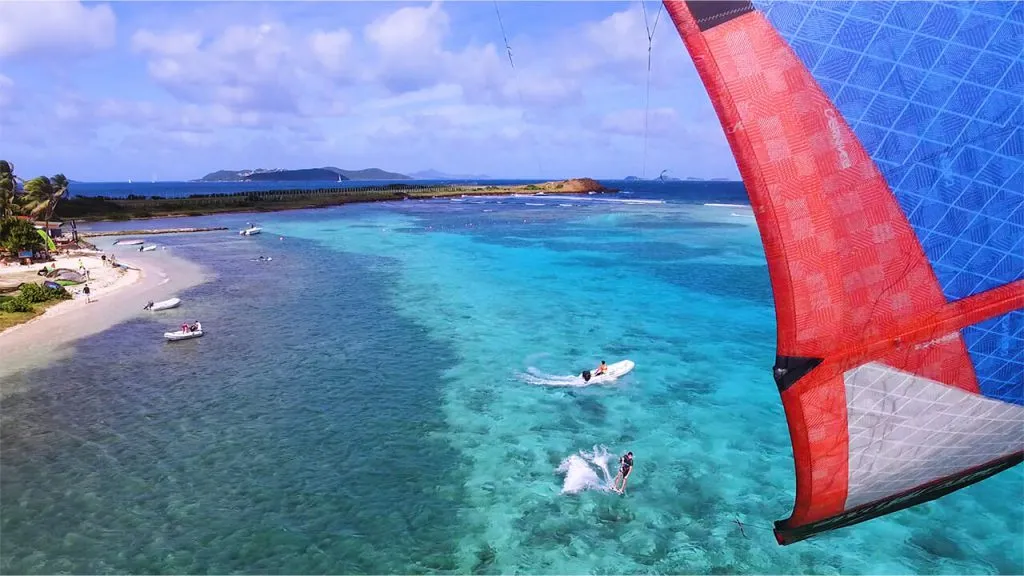 Kitesurf en Catamaran aux Grenadines !