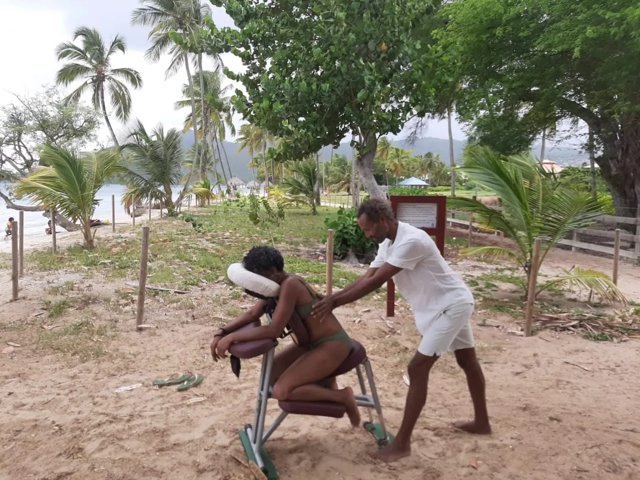 MASSAGE SUR CHAISE "Katta Amma"