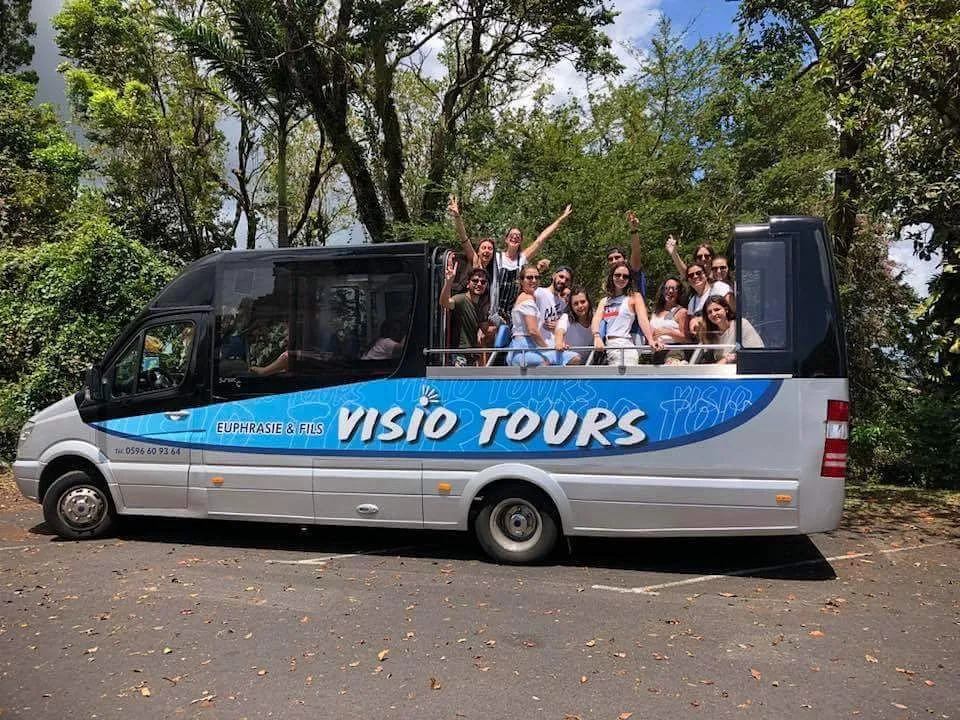 EXCURSION BUS CABRIOLET
